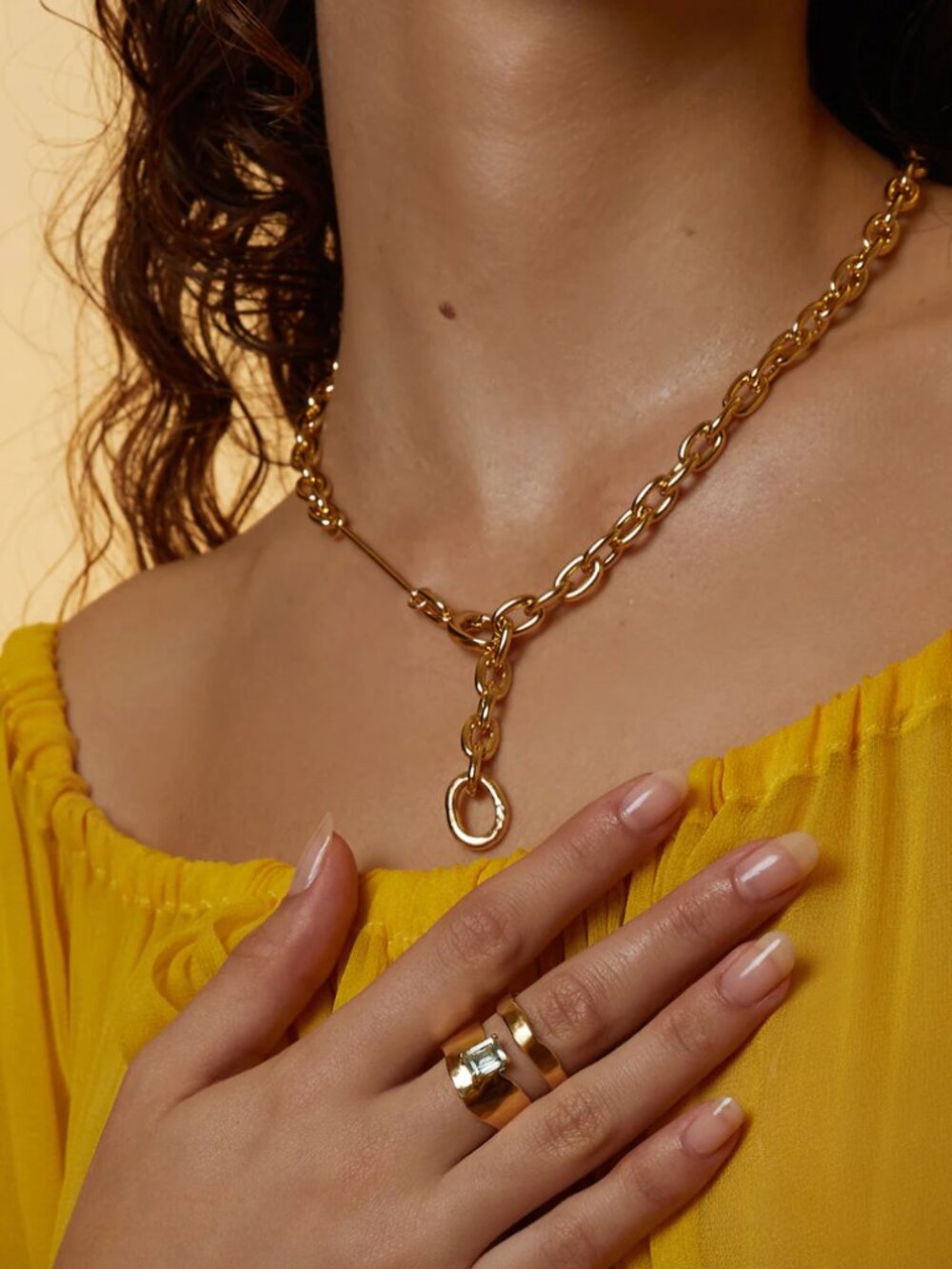 Lady Grey Loupe Necklace